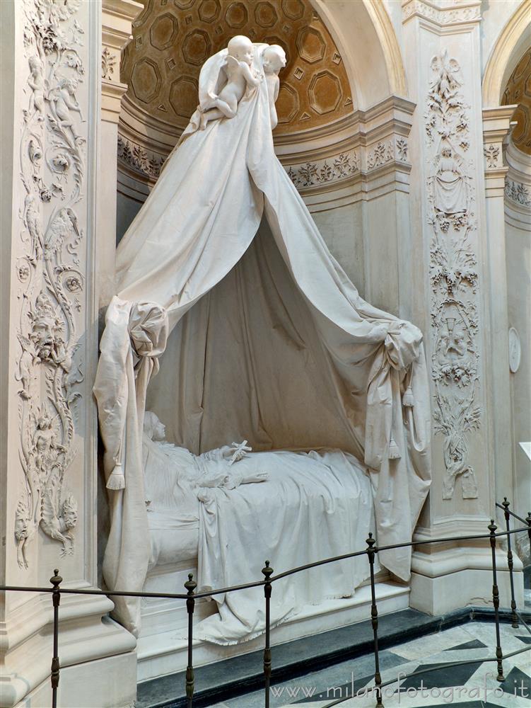 Arcore (Monza e Brianza, Italy) - Funeral monument to Maria Isimbardi in the Vela Chapel of Villa Borromeo d'Adda